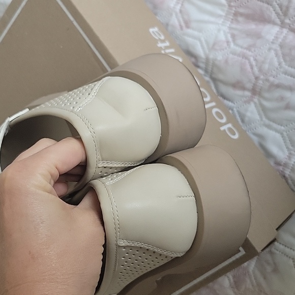 Dolce Vita Malila ivory color Loafers - Picture 4 of 10